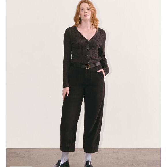 Everlane Pants - Everlane The Utility Pant in Buttersoft Black Size 00